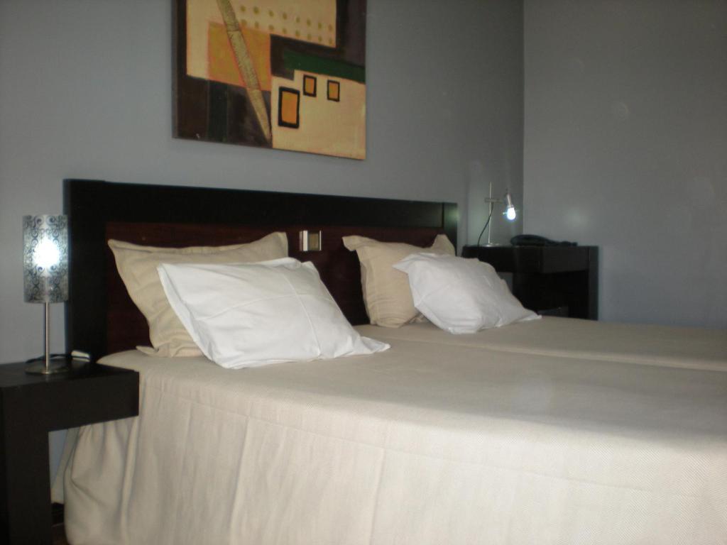 Hotel Dom Joao IV غيمارايش المظهر الخارجي الصورة
